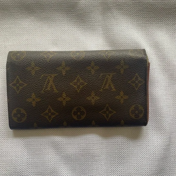 Louis Vuitton Sarah monogram wallet - Picture 2 of 15